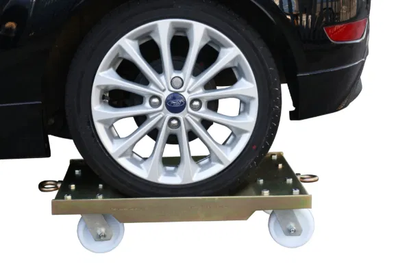 Pair of Vehicle Wheel Skates FMT300